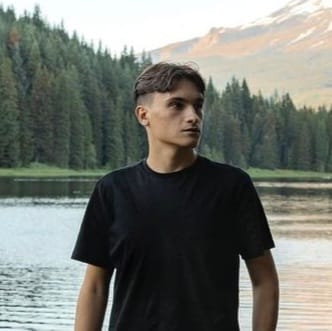 poza cu gabi codreanu